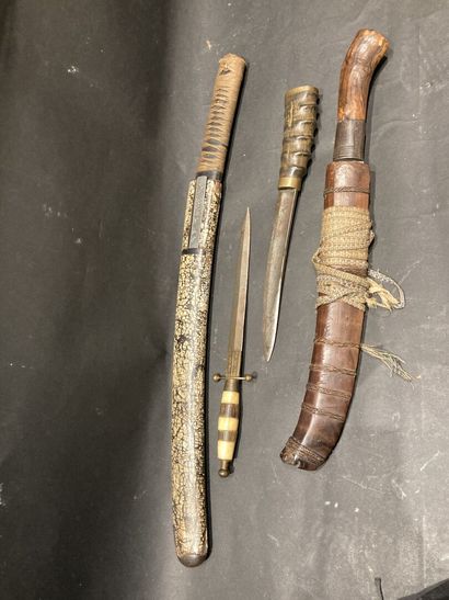 JAPAN Wakisachi with its knife (tsuba missing)...