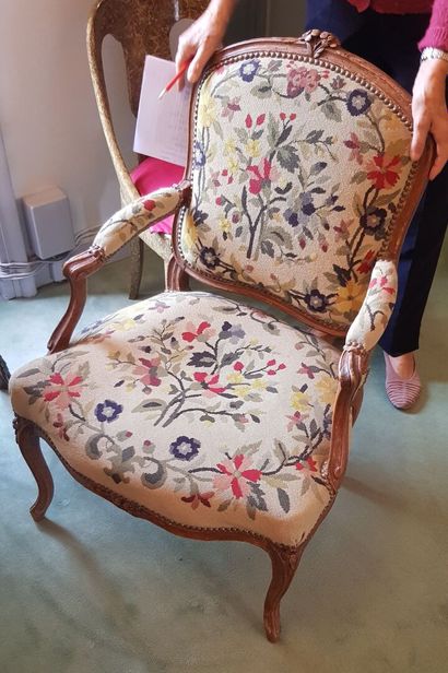 Pair of armchairs with flat backs in natural...