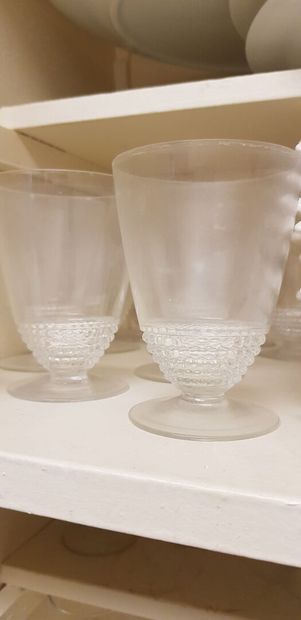 LALIQUE
Suite of 8 glasses