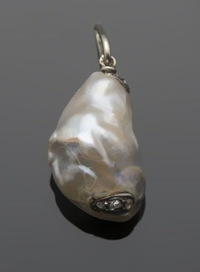 Pendentif en or gris 18K 750‰, orné d'une...