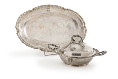 COSSON CORBY
Plat en argent 1er titre 950‰,...