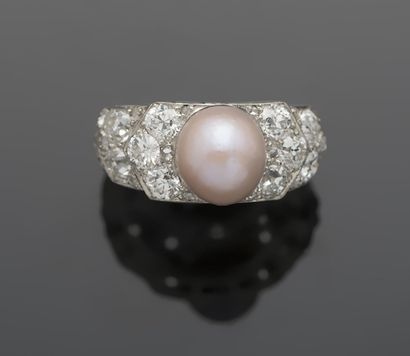 Bague en platine 950‰, en forme de jonc à...