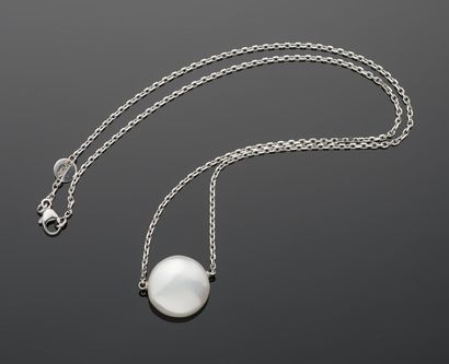 TÉCLA
Collier en or gris 18K 750‰, paré d'une...