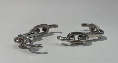 HERMÈS
Boutons de manchette en argent 1er...