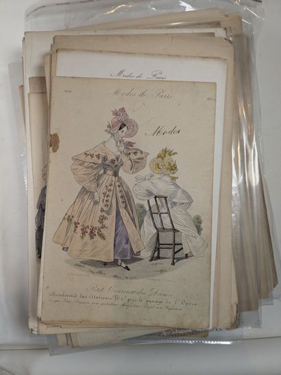 GRAVURES DE MODE de 1828 à 1878. Modes de...