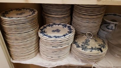 ENGLAND
Two parts of a fine earthenware dinner...