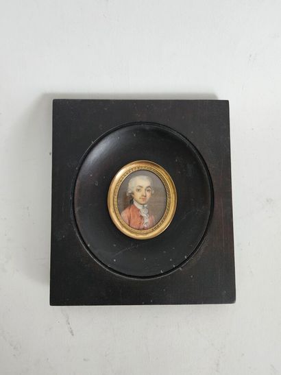 LANGE
Portrait of a gentleman in a red suit
Oval...