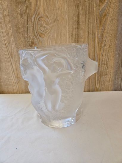 LALIQUE
Bacchante vase in molded and pressed...
