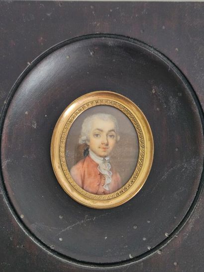 LANGE
Portrait of a gentleman in a red suit
Oval...