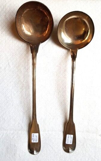 Set of two silver ladles
-Silver ladle 1er...