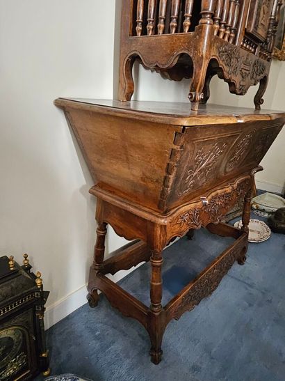 Natural wood kneading trough, molded and...