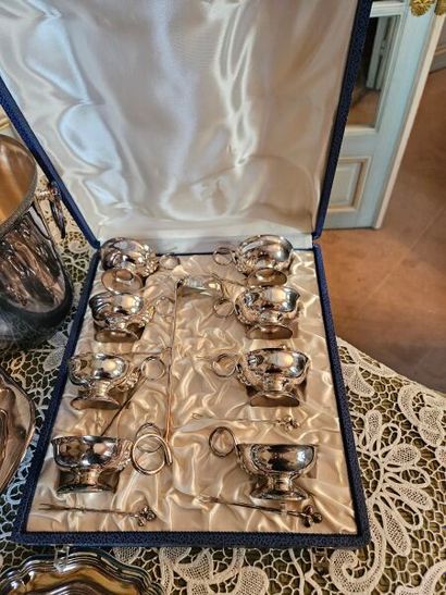 Important lot of silver plated metal including...
