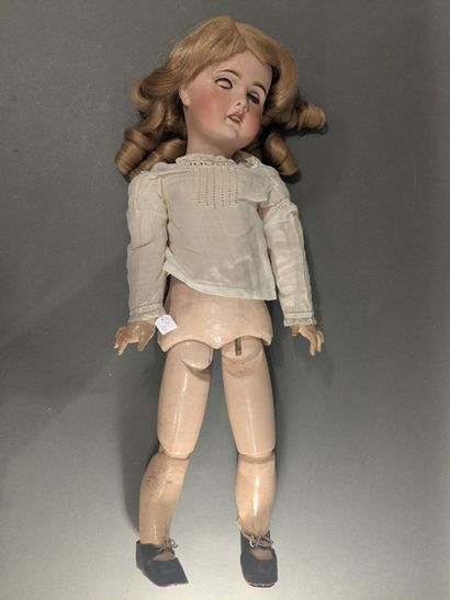 Porcelain doll, head marked SFBJ Paris T.11,...