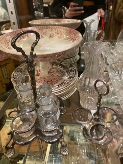 Lot of various trinkets including :
Eastern...