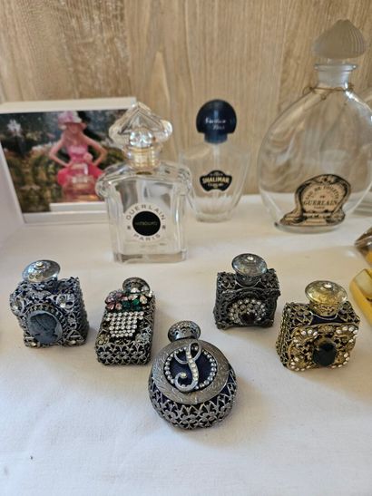 PARFUM
Lot of various bottles: Guerlain,...