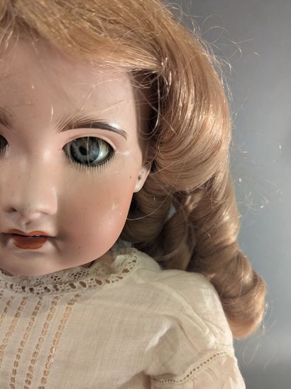 Porcelain doll, head marked SFBJ Paris T.11,...