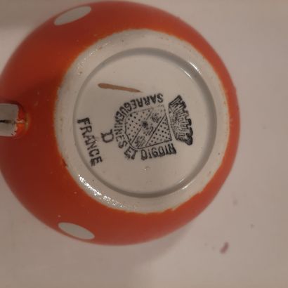 SARREGUEMINES
Tea service part

LOT SOLD...