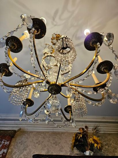 9-light ormolu chandelier with spear pendants...