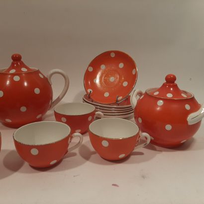 SARREGUEMINES
Tea service part

LOT SOLD...