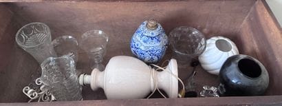 Lot of various trinkets including vases,...