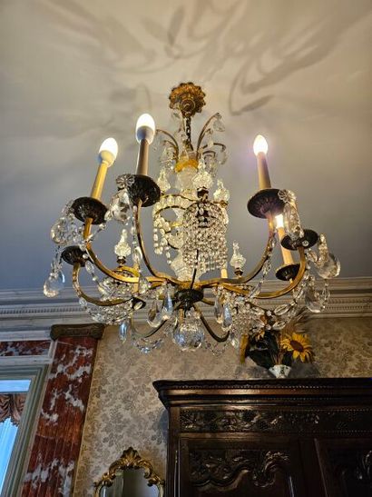 9-light ormolu chandelier with spear pendants...