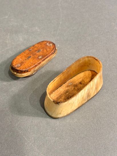 Horn snuffbox
L. cm