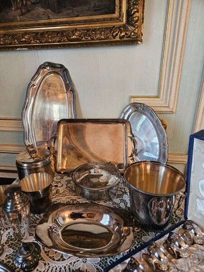Important lot of silver plated metal including...