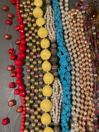Set of costume jewelry