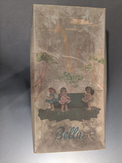 Set of four dolls
A regional all-composition...