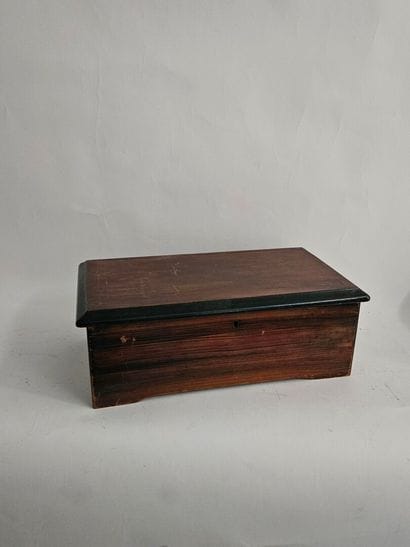 Mahogany and blackened wood case music b...