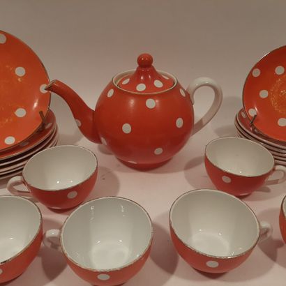 SARREGUEMINES
Tea service part

LOT SOLD...