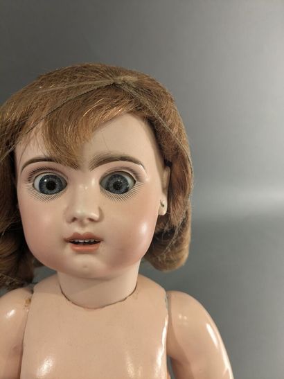 Baby JUMEAU
Porcelain head marked T.8 and...