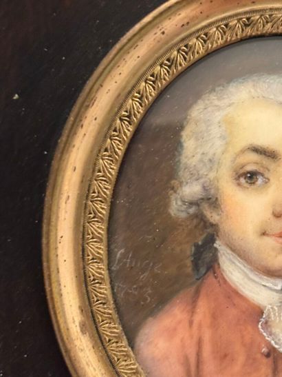 LANGE
Portrait of a gentleman in a red suit
Oval...
