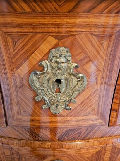 Curved chest of drawers with three drawers...