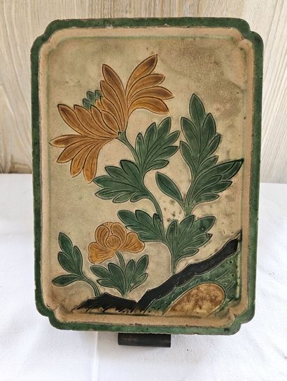 Rectangular glazed ceramic plate decorated...