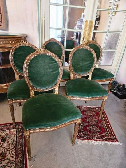 Suite of five carved giltwood chairs with...