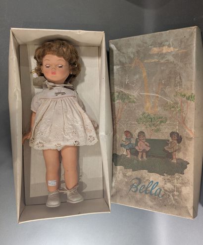 Set of four dolls
A regional all-composition...