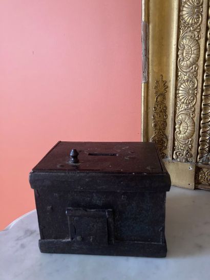 Rectangular iron messenger box, hinged lid...