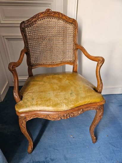 Straight-back armchair in natural gilded...