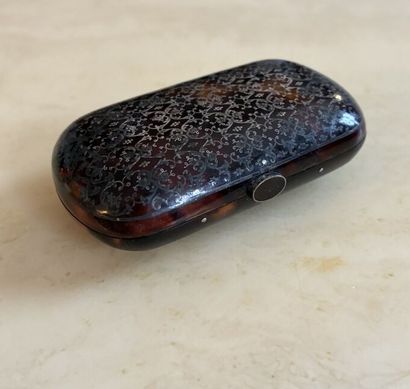 Tortoiseshell purse (composite) inlaid with...