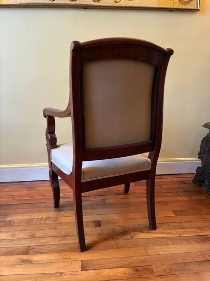 Mahogany armchair, scrolled armrest, inverted...