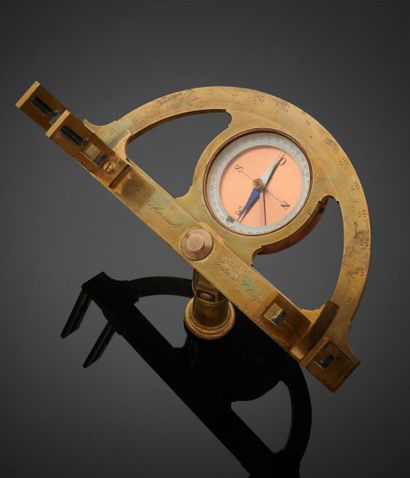 J.B. HENNAULT
Brass pinnacle graphometer
Signed...