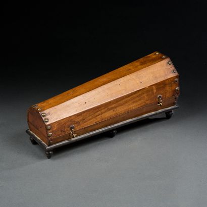 Wooden and brass coffin closed by four hooks...