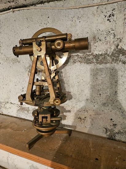 TROUGHTON
Brass theodolite marked 