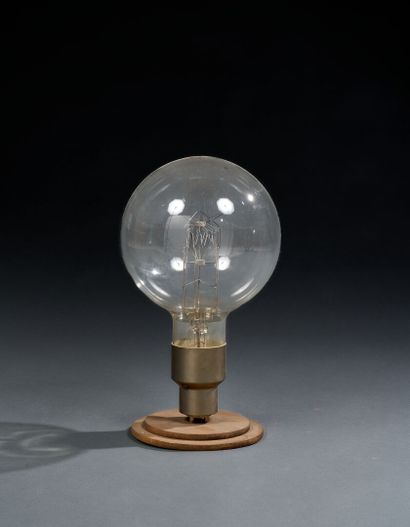 Large Philips bulb
Bulb marked 