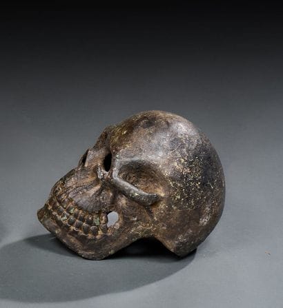 Memento Mori in wrought iron
Trace of oxidation...