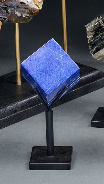 Lapis Lazuli cube on base
It's very difficult...