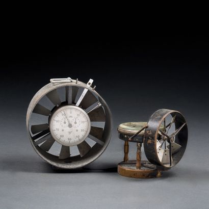 Set of two anemometers, one of them 