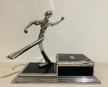 Chrome-plated and black-lacquered metal cigarette...