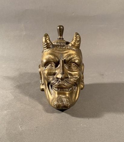 RONSON
Pyrogen depicting a devil's head in...